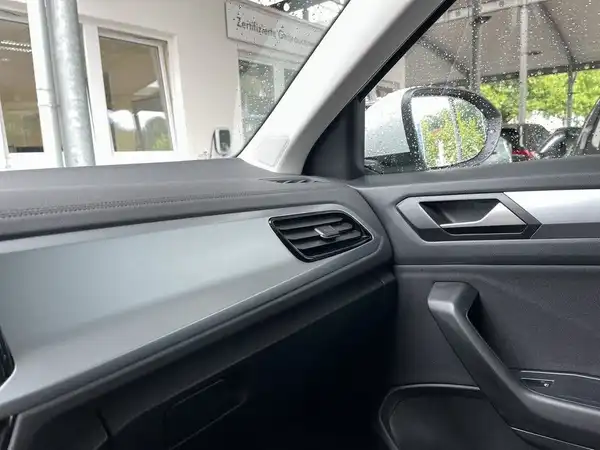 VW T-ROC (21/22)