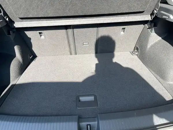 VW T-ROC (10/22)