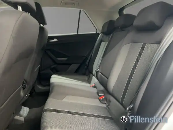 VW T-ROC (13/15)
