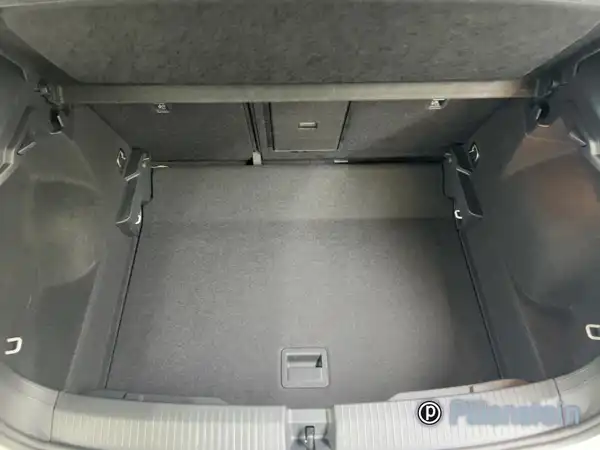 VW T-ROC (15/15)