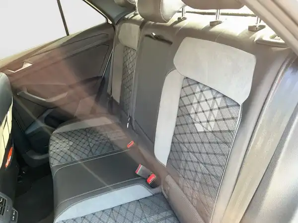 VW T-ROC (11/22)