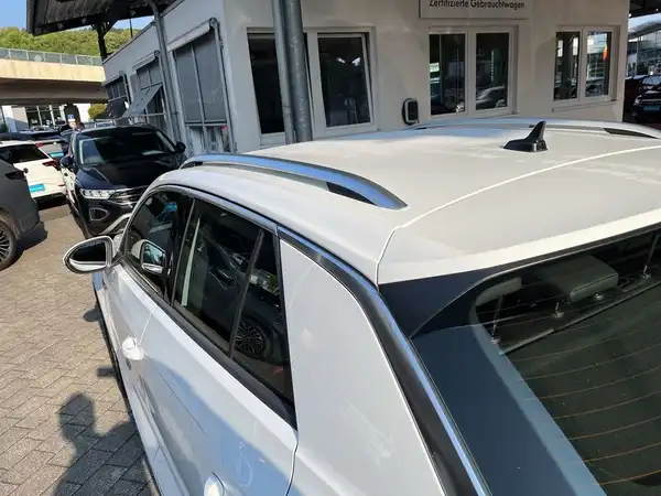 VW T-ROC (14/22)