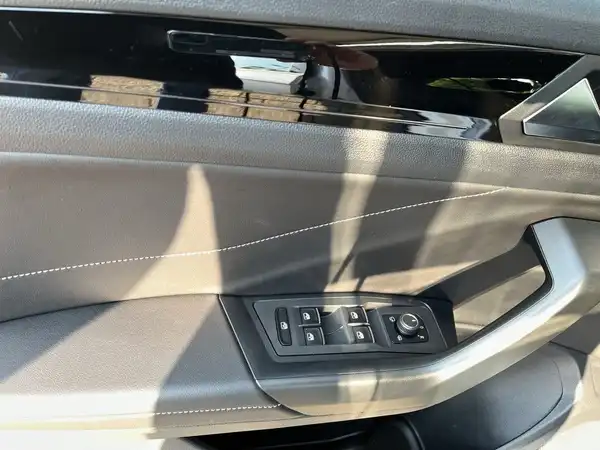 VW T-ROC (17/22)