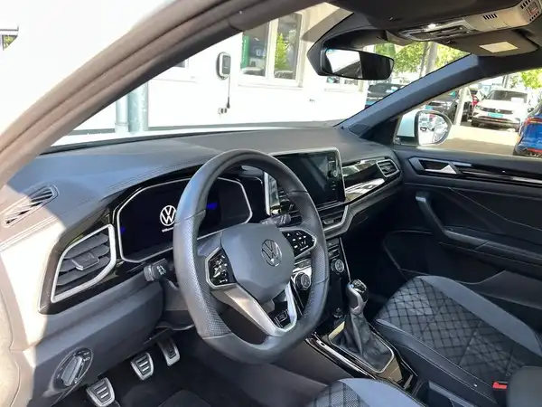 VW T-ROC (19/22)