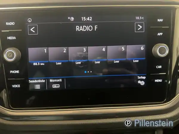 VW T-ROC (11/16)