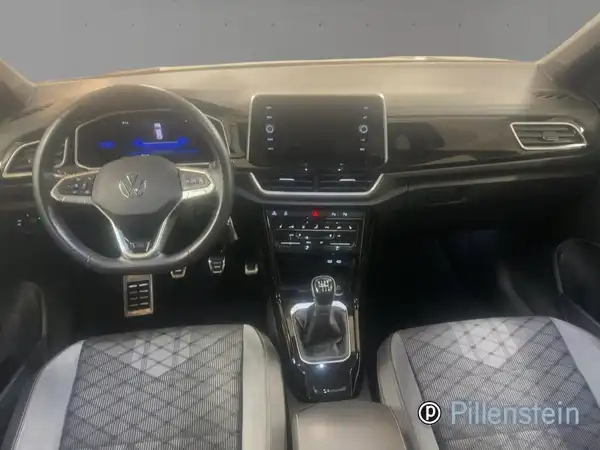 VW T-ROC (10/17)