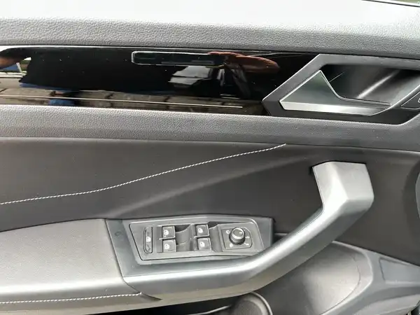 VW T-ROC (18/22)