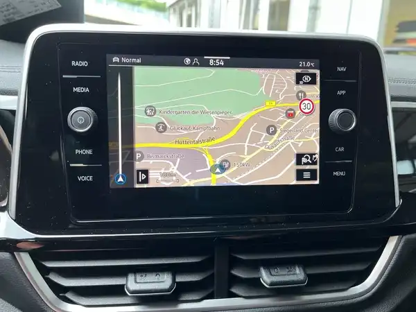 VW T-ROC (20/22)