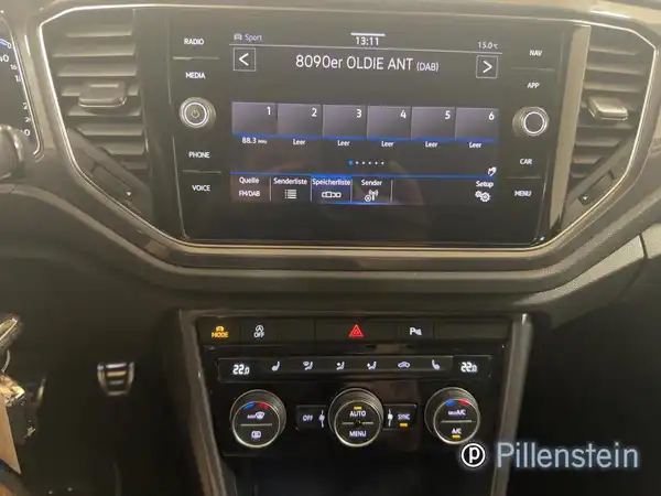 VW T-ROC (11/17)