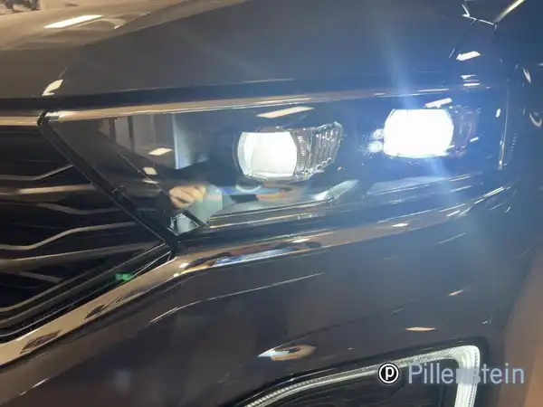 VW T-ROC (15/17)