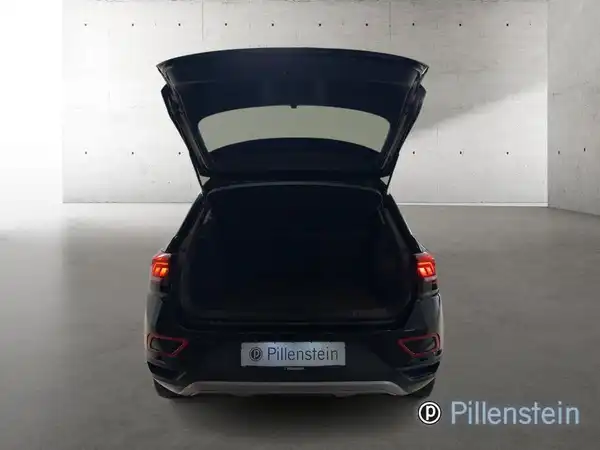 VW T-ROC (16/17)