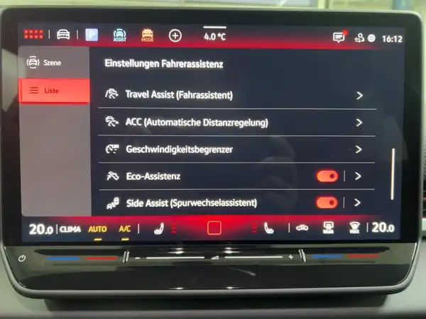 VW T-ROC (11/15)