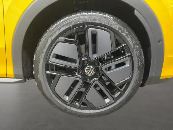 VW T-ROC (3/15)