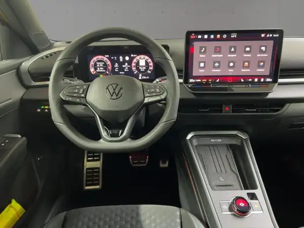 VW T-ROC (6/15)