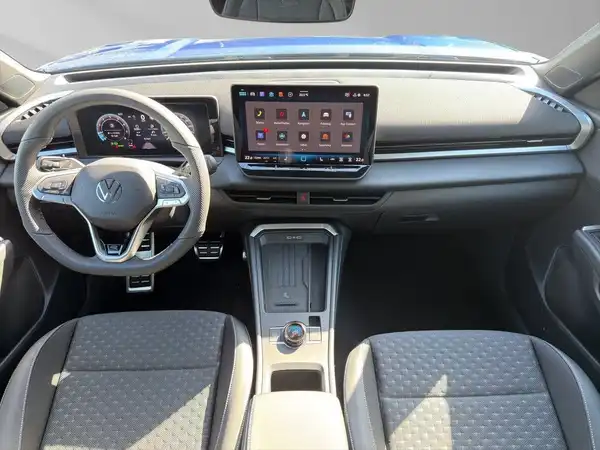 VW T-ROC (13/18)