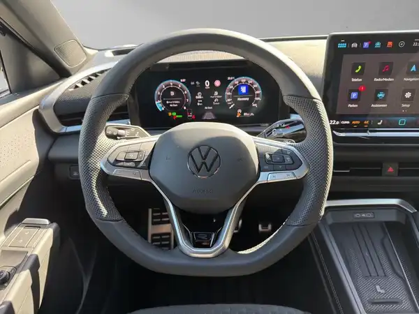 VW T-ROC (9/18)