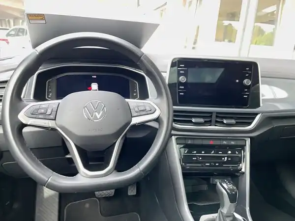 VW T-ROC (10/22)