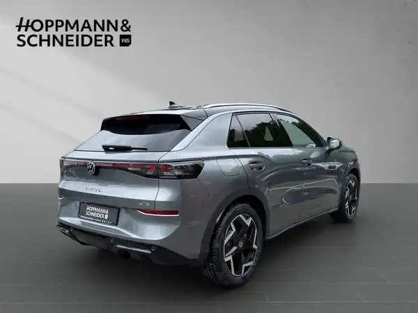 VW T-ROC (4/16)