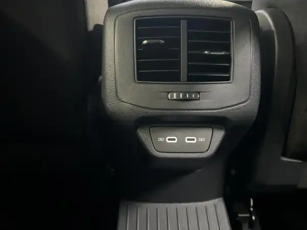 VW T-ROC (14/20)