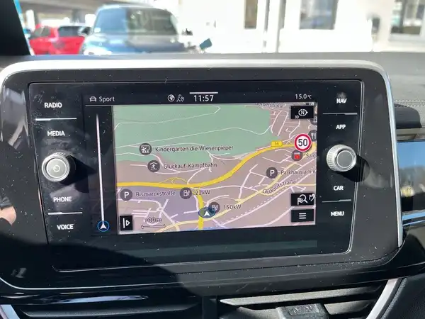 VW T-ROC (14/16)