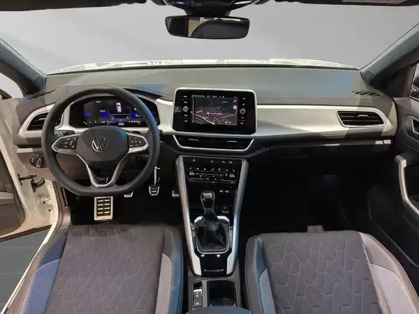 VW T-ROC (13/17)