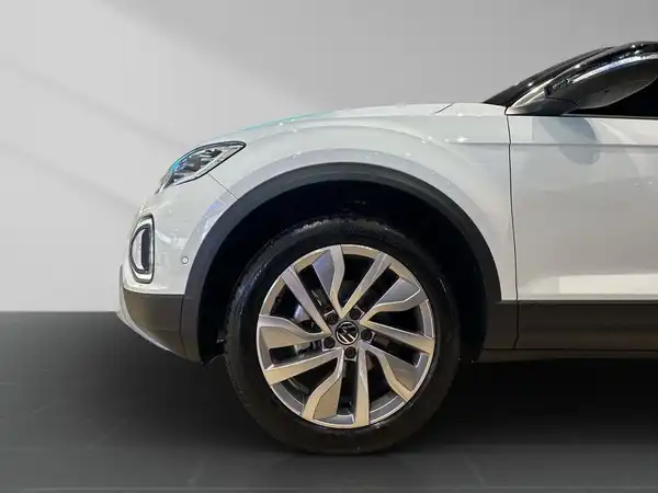 VW T-ROC (16/17)