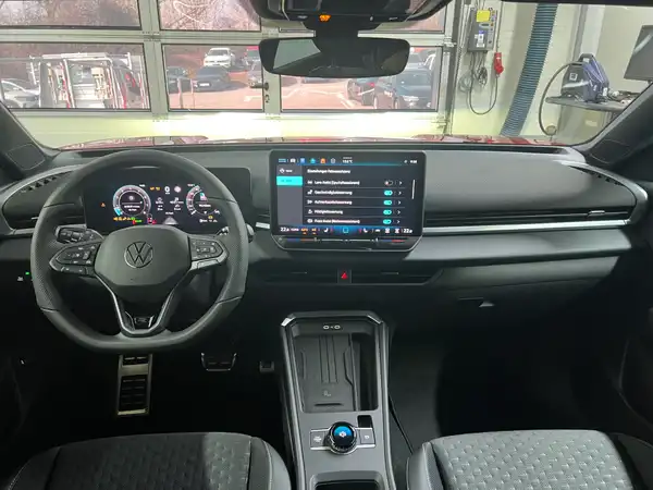 VW T-ROC (5/14)