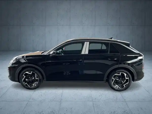 VW T-ROC (2/16)