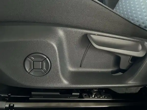 VW T-ROC (15/16)