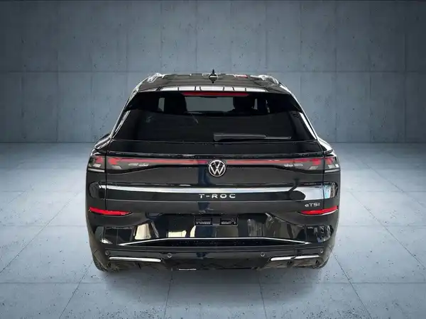 VW T-ROC (4/16)