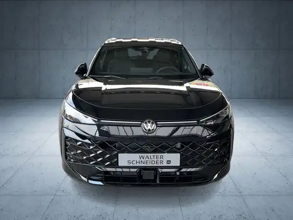 VW T-ROC (8/16)