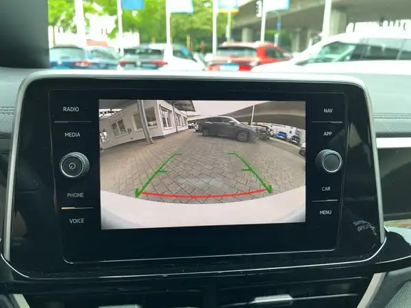 VW T-ROC (21/22)
