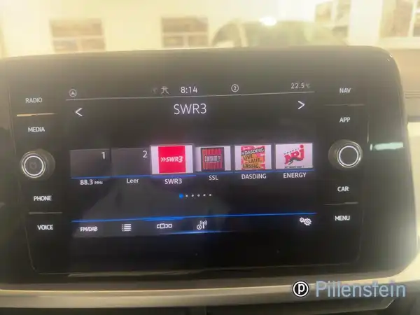 VW T-ROC (11/17)