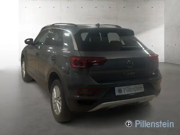 VW T-ROC (3/17)