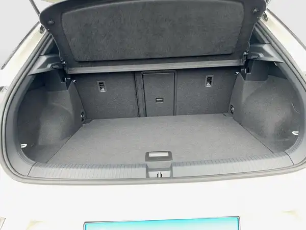VW T-ROC (15/17)