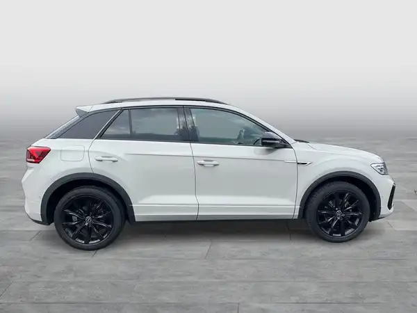 VW T-ROC (8/17)