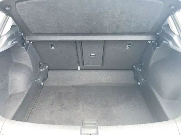 VW T-ROC (14/22)