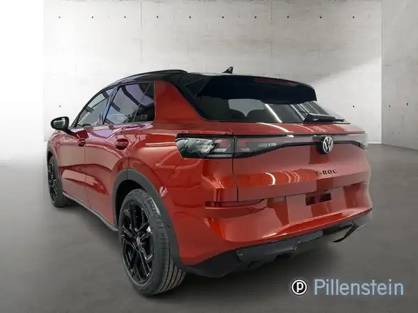 VW T-ROC (2/15)