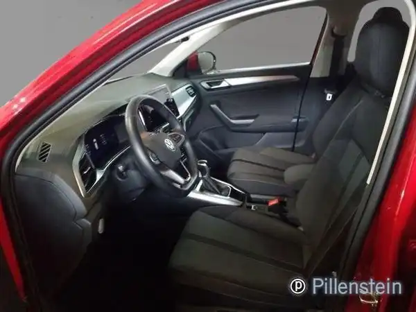 VW T-ROC (6/8)