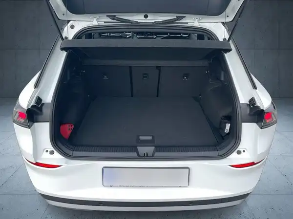 VW T-ROC (13/21)