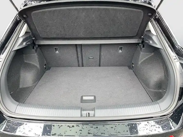 VW T-ROC (14/17)