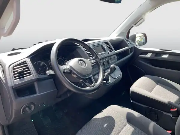 VW T6 MULTIVAN (15/21)