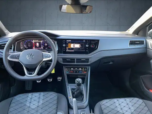 VW TAIGO R-LINE (11/16)