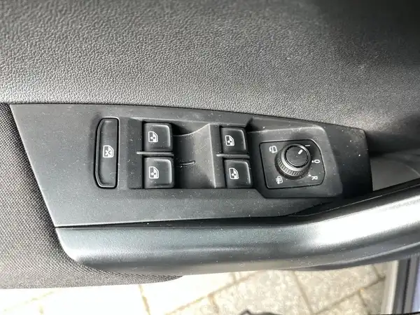 VW TAIGO (13/16)