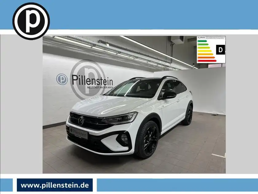 Das Bild zeigt einen weißen VW Taigo von vorne, mit dem Händellogo 'Pillenstein' sichtbar und weiteren Texteinblendungen.