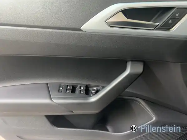 VW TAIGO (6/13)