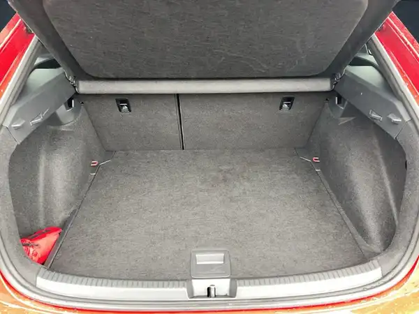 VW TAIGO (13/19)