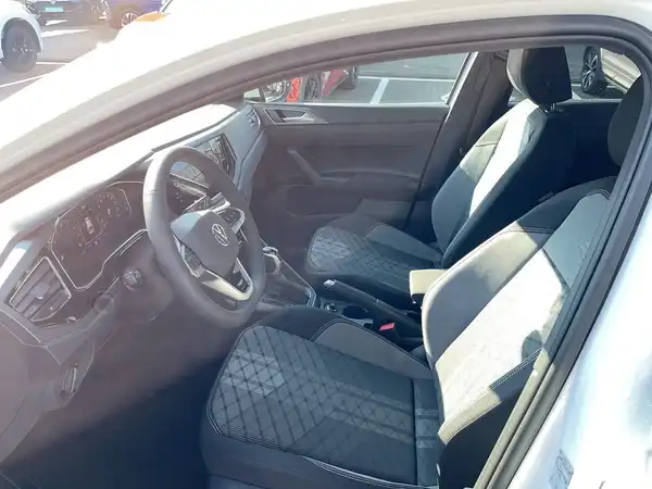 VW TAIGO R-LINE (8/16)