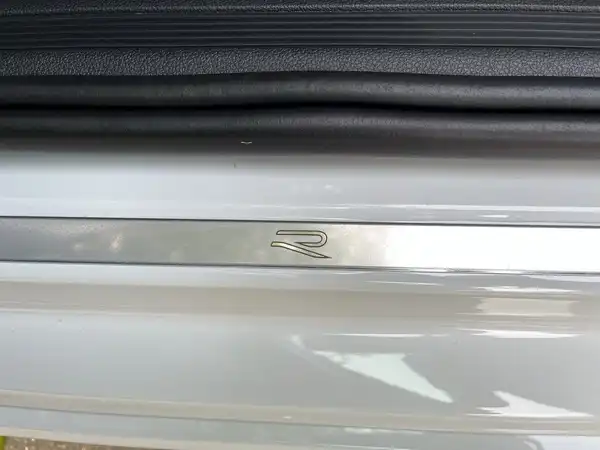 VW TAIGO R-LINE (15/20)