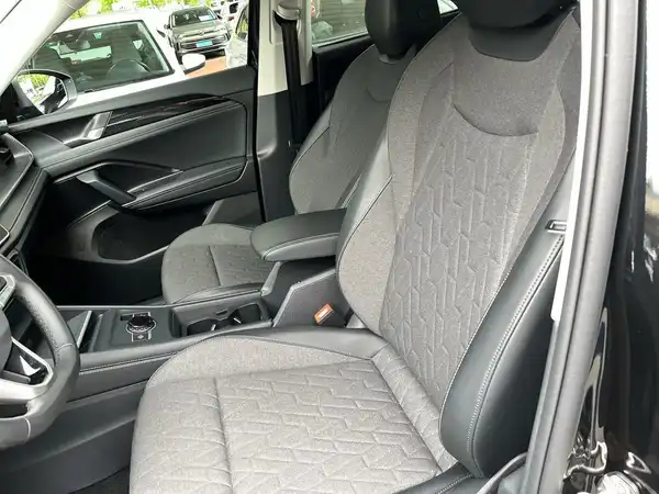 VW TAYRON (15/22)